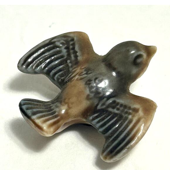 Wades Whimsies England Flying Bluebird Whimsey - Picture 2 of 6